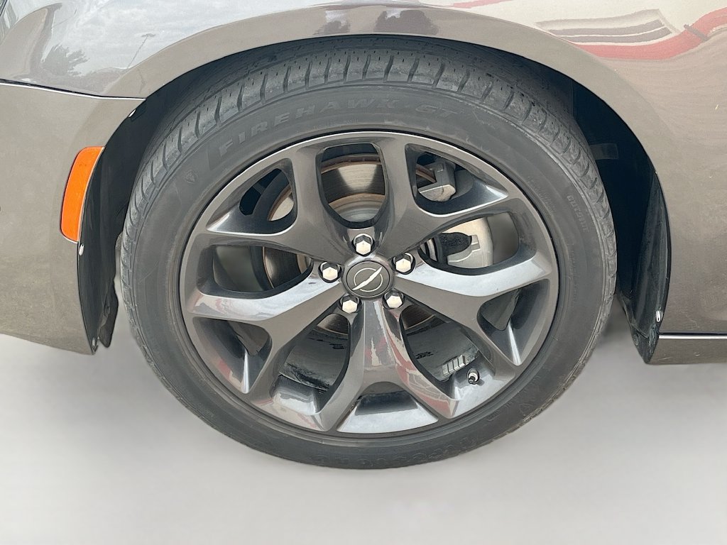 Used 2023 Chrysler 300 S RWD image 33