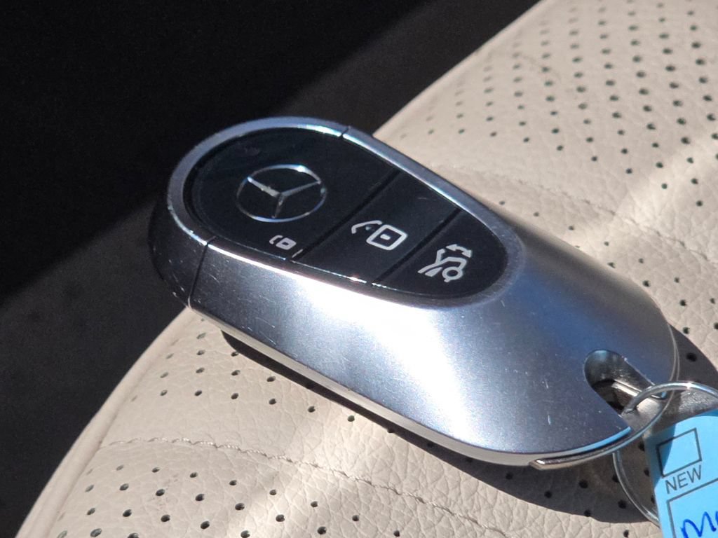 Certified 2022 Mercedes-Benz EQS 450+ Sedan image 37