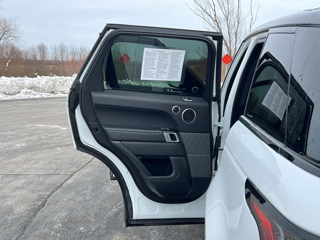 Used 2021 Land Rover Range Rover Sport HSE Silver Edition image 38