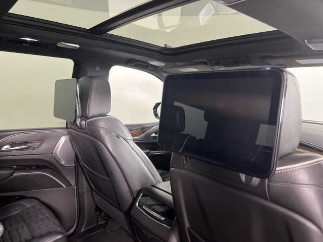 Certified 2021 Cadillac Escalade Premium Luxury Platinum AWD/4WD image 36