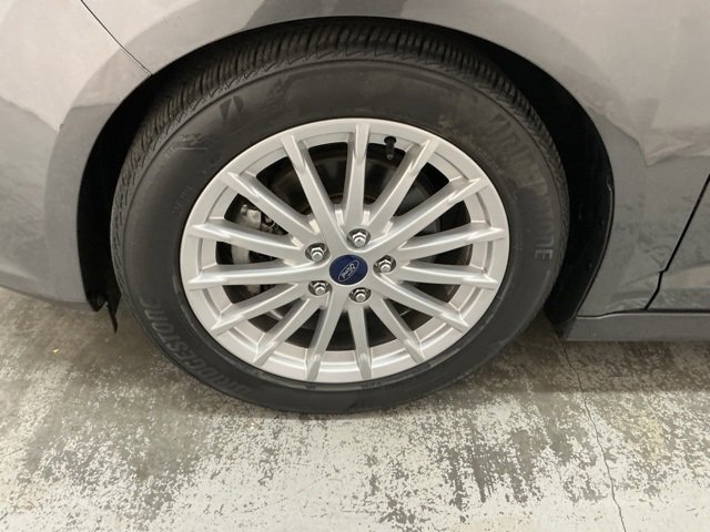 Used 2016 Ford C-MAX Energi SEL w/ Equipment Group 302A image 9