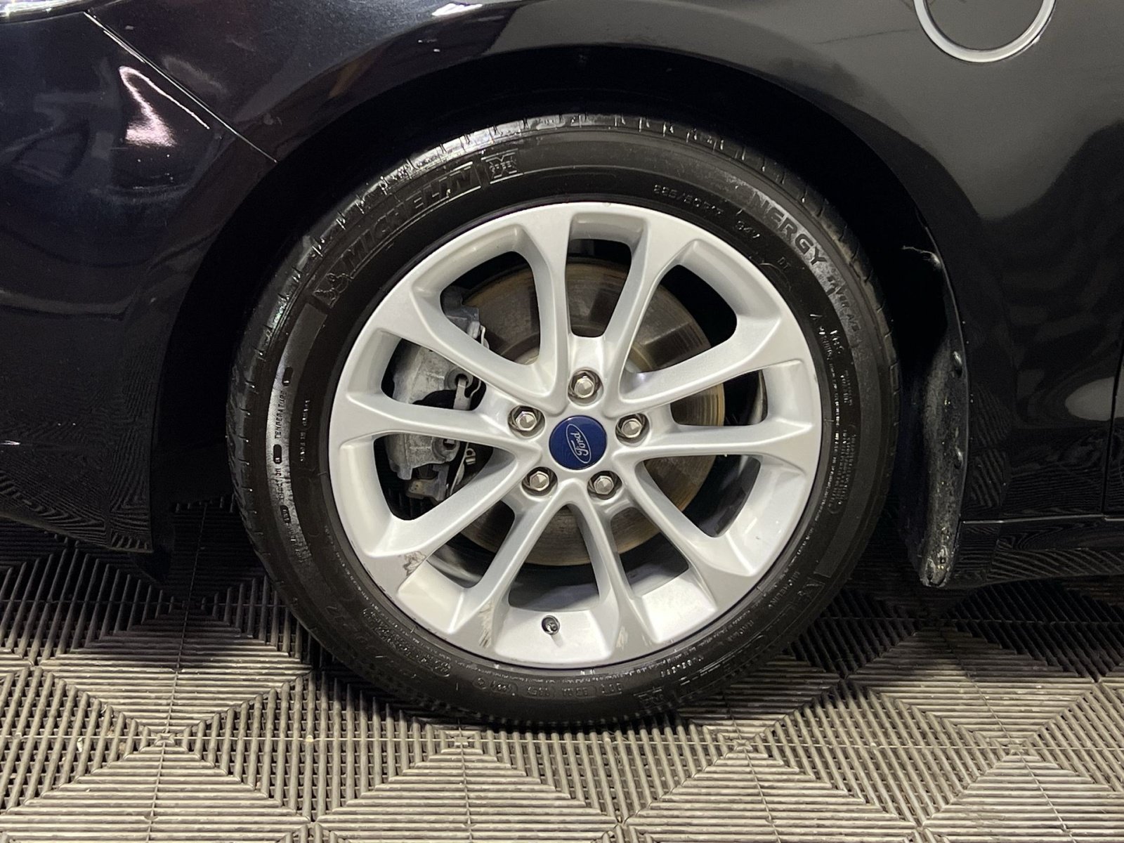 Used 2020 Ford Fusion Energi Titanium FWD image 13