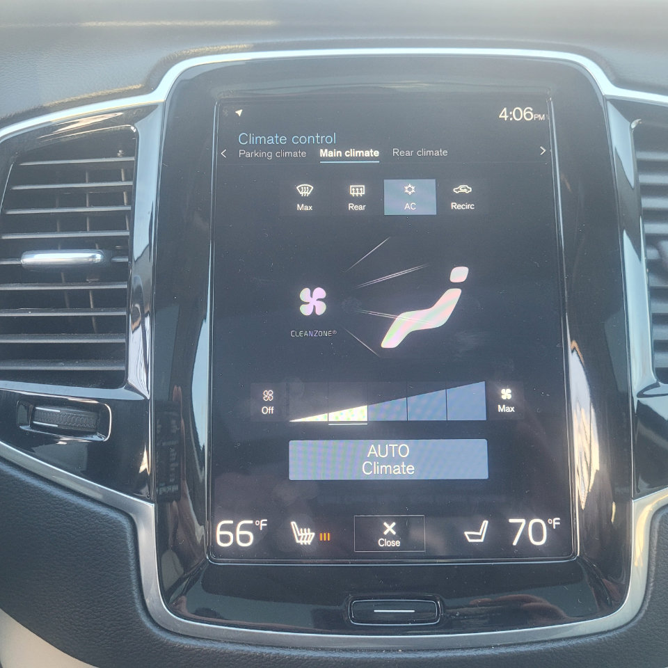 Used 2020 Volvo XC90 T6 Inscription w/ Protection Package Premier image 10