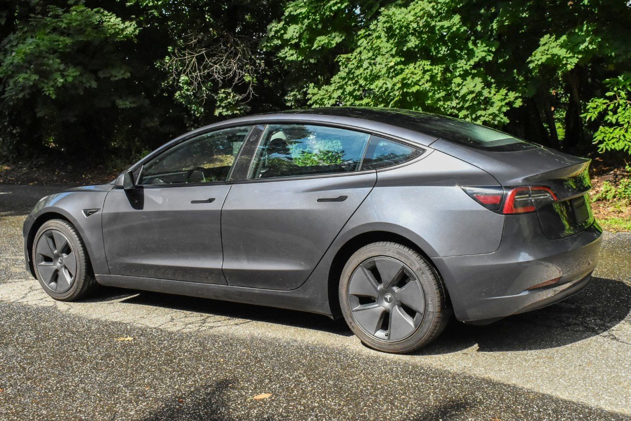 Used 2023 Tesla Model 3 Long Range AWD/4WD image 5