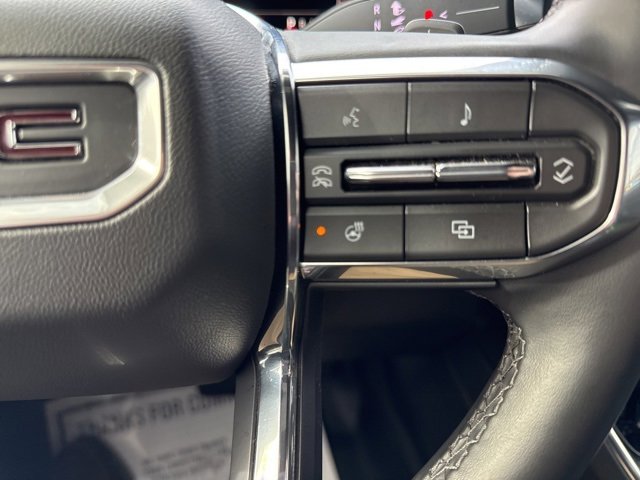 Used 2025 GMC Yukon XL Elevation image 38