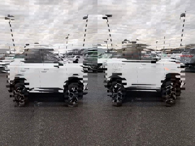 New 2026 Nissan Kicks SV w/ Cold Weather Package image 4