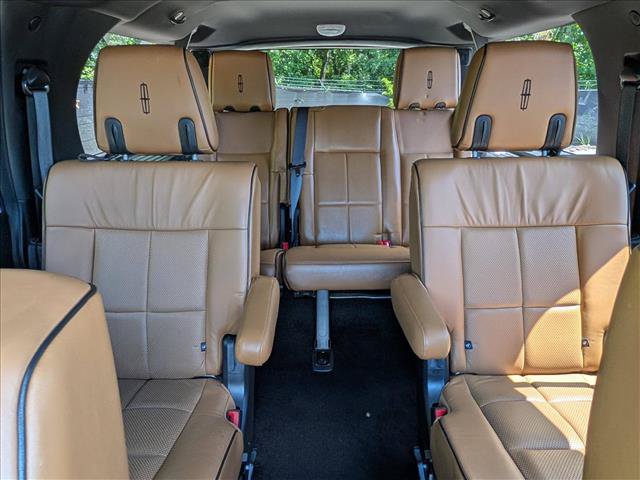 Used 2012 Lincoln Navigator L 4WD image 22