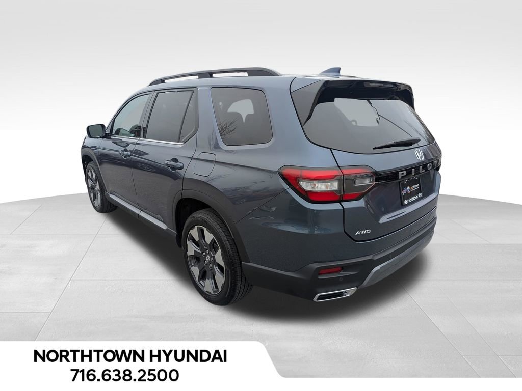 Used 2026 Honda Pilot Elite image 3