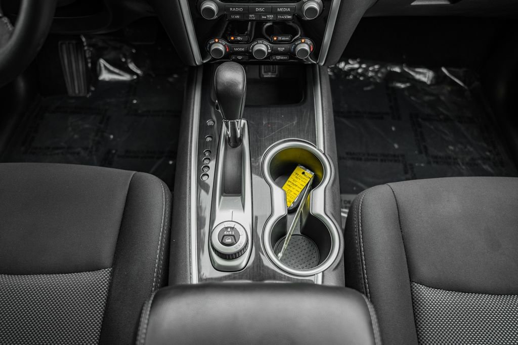 Used 2020 Nissan Pathfinder SV image 27