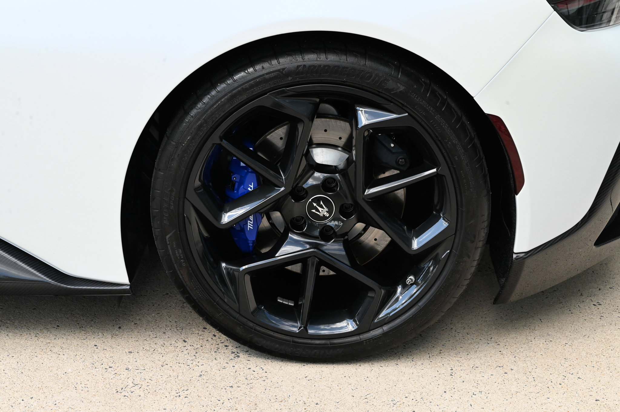 Used 2023 Maserati MC20 Coupe RWD image 10