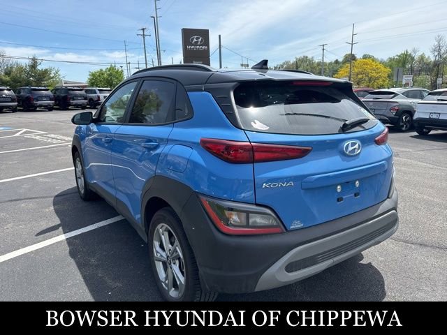 Used 2022 Hyundai Kona SEL w/ Winter Weather Package AWD/4WD image 5