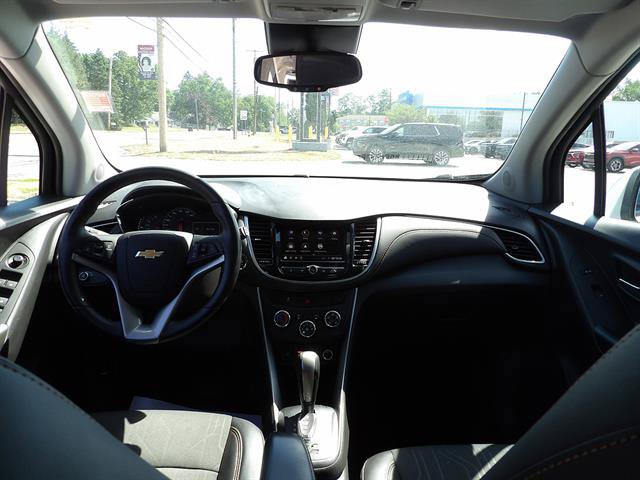 Certified 2022 Chevrolet Trax LT w/ Driver Confidence Package AWD/4WD image 32