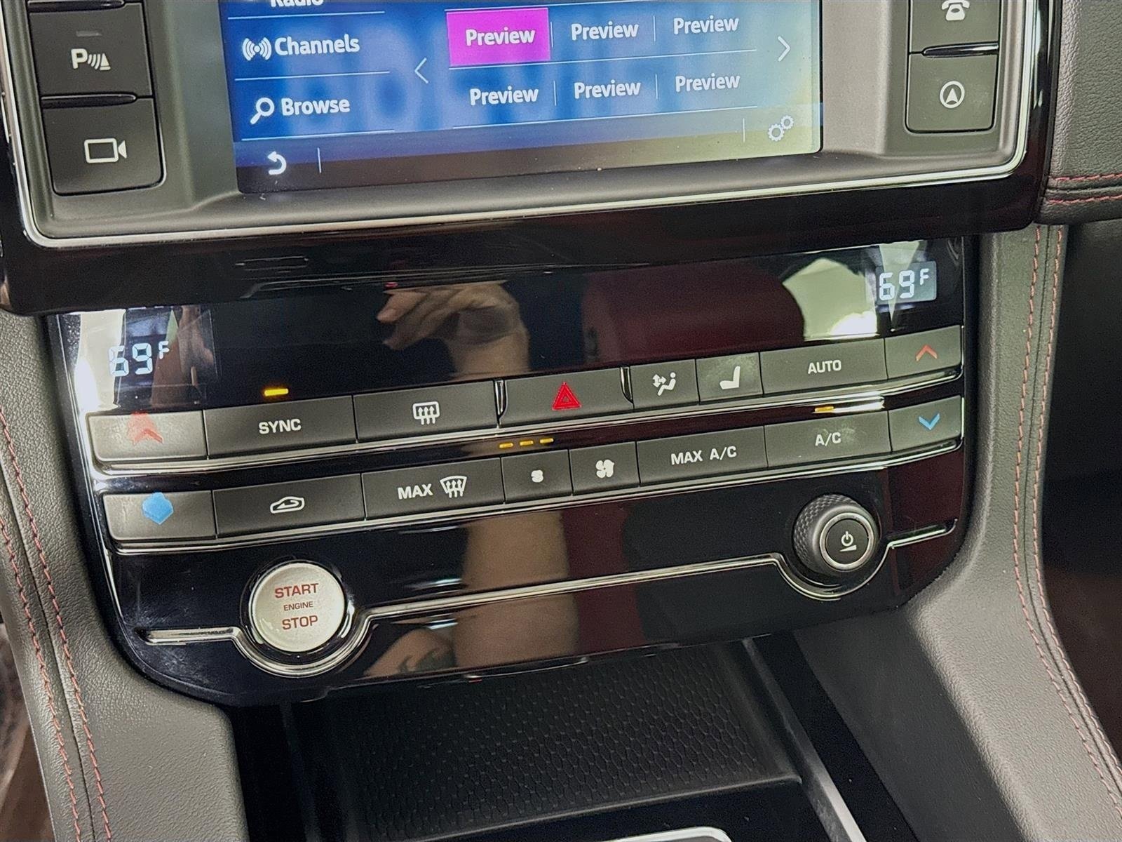 Used 2017 Jaguar F-PACE S image 19