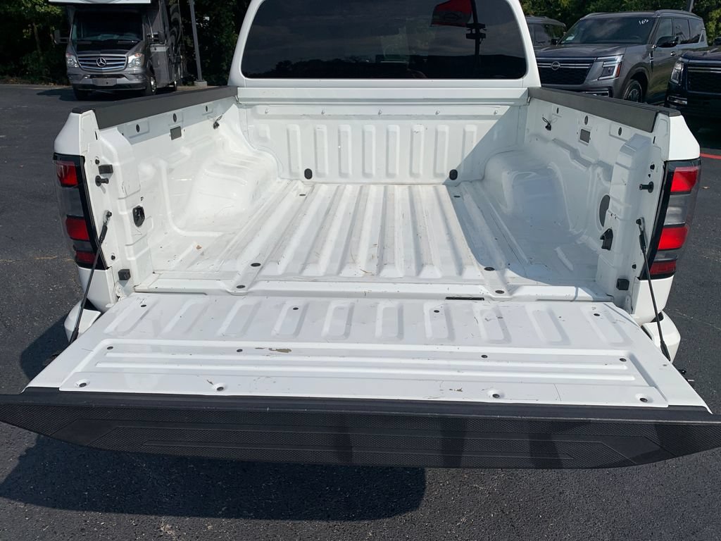 Used 2023 Nissan Frontier SV w/ Midnight Edition Package AWD/4WD image 27