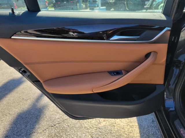 Used 2019 BMW 530i image 14
