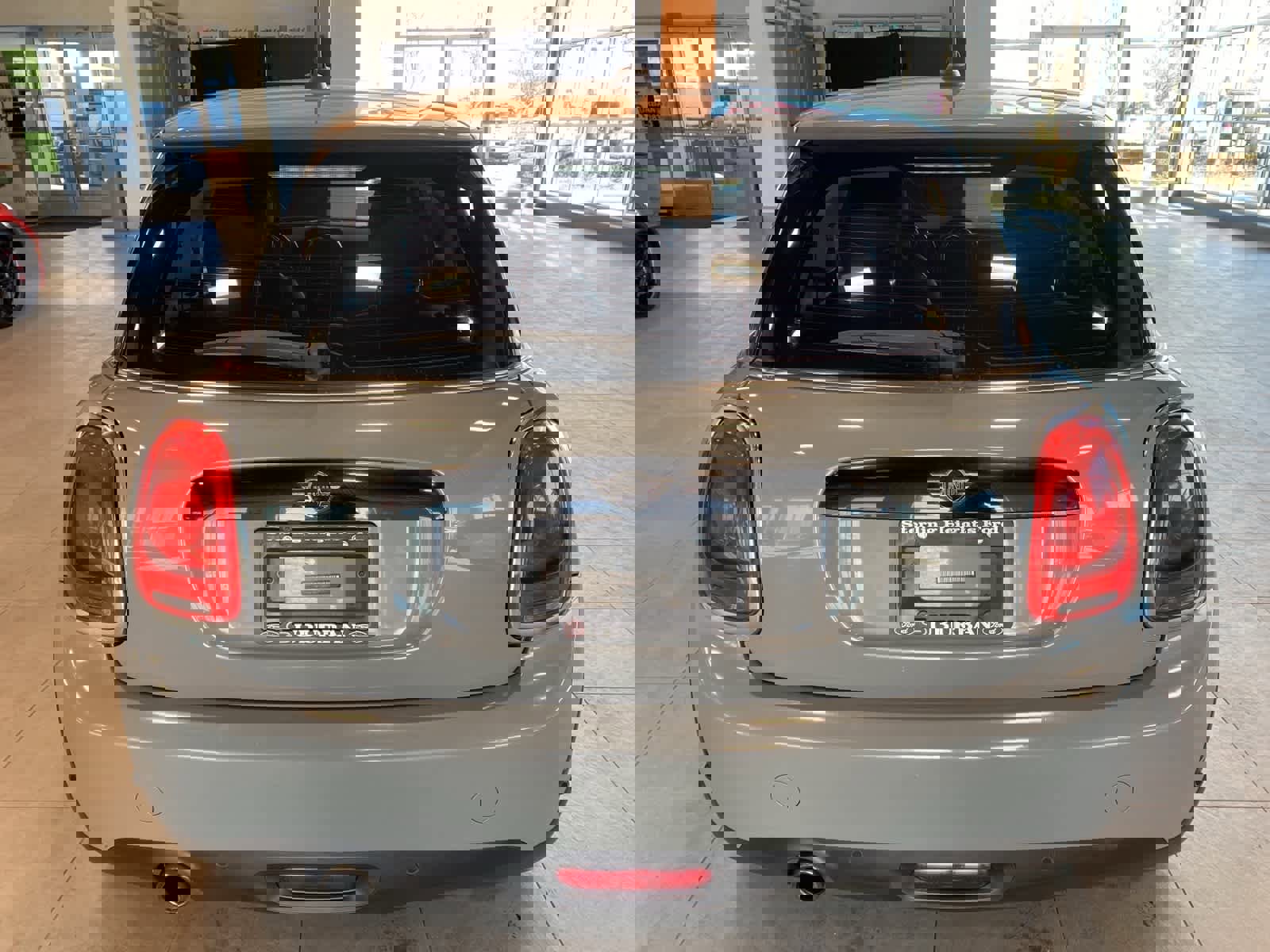 Used 2019 MINI Cooper 2-Door Hardtop image 4