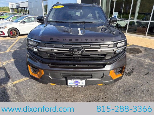 Used 2025 Ford Expedition Tremor AWD/4WD image 2