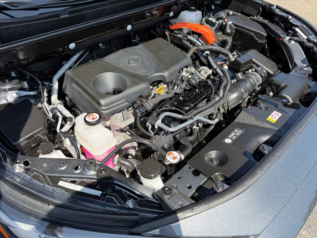 Certified 2025 Toyota RAV4 LE AWD/4WD image 30