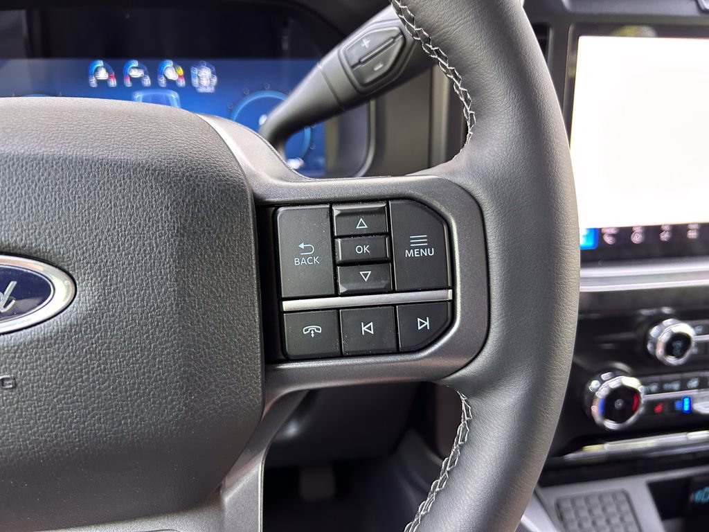 New 2026 Ford F250 Lariat w/ Black Appearance Package AWD/4WD image 33