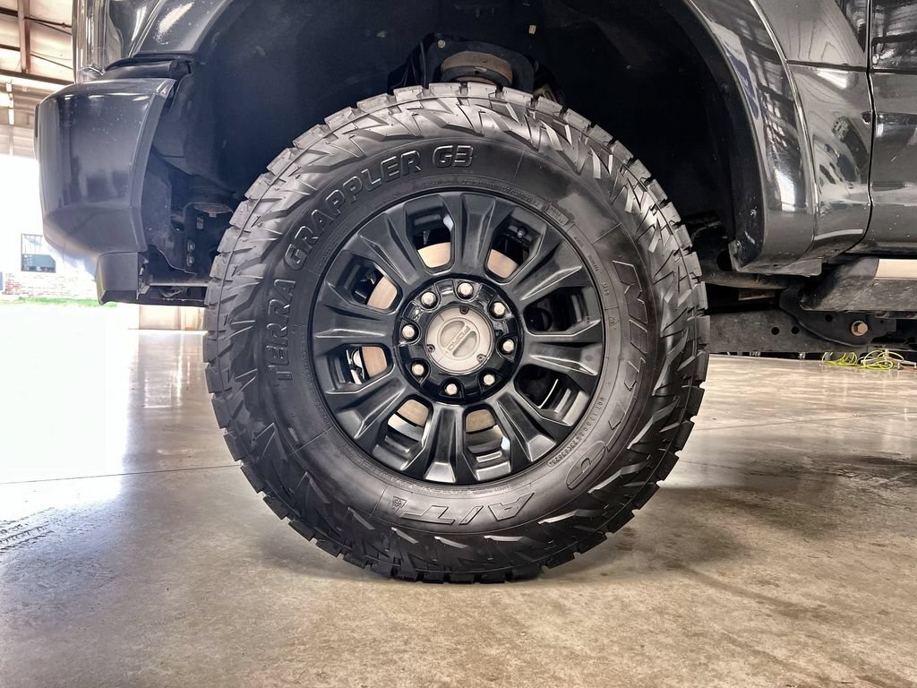 Used 2021 Ford F250 Platinum w/ Tremor Off-Road Package AWD/4WD image 11