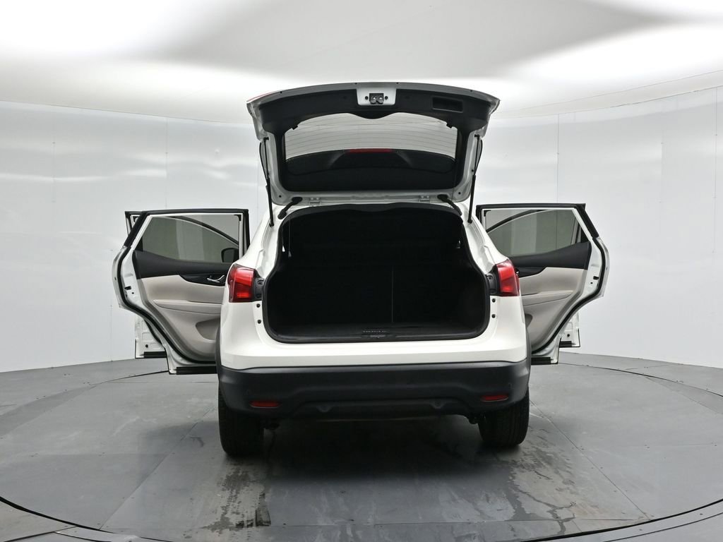 Used 2019 Nissan Rogue Sport SL w/ Premium Package image 32