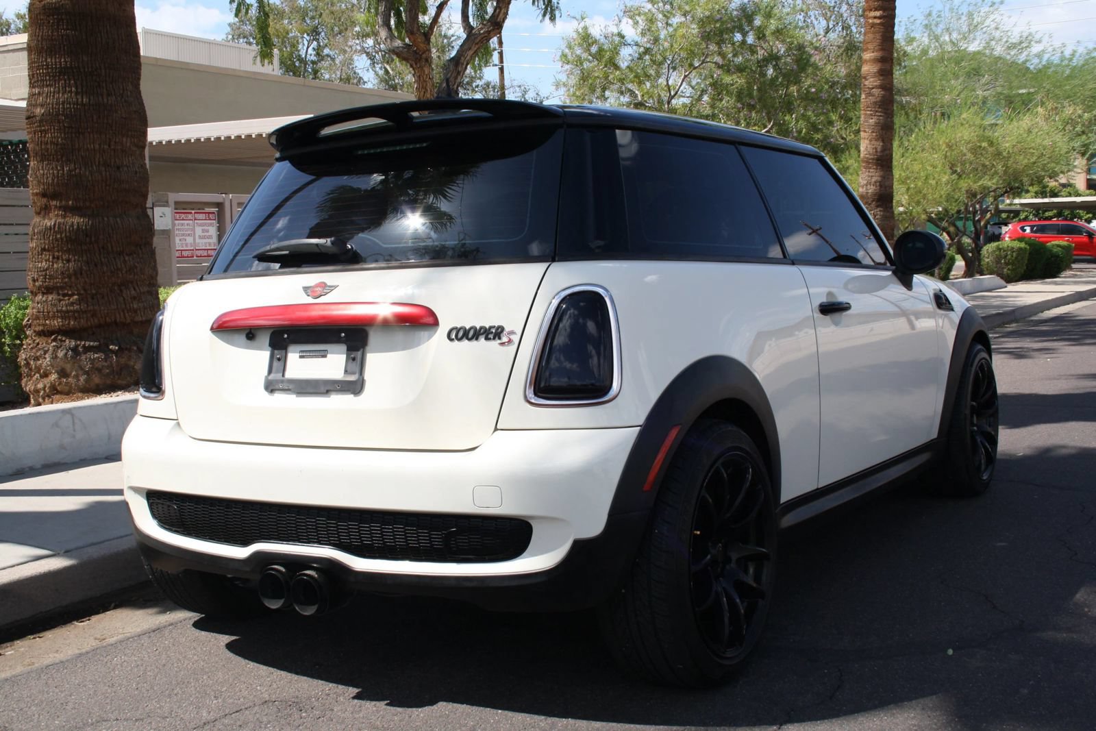 Used 2010 MINI Cooper S FWD image 4