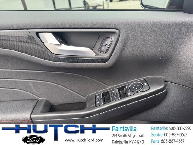 New 2026 Ford Escape ST-Line w/ Tech Pack #1 AWD/4WD image 13