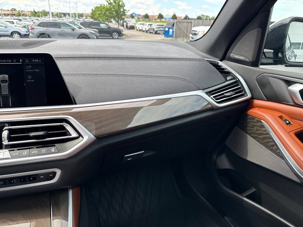 Used 2023 BMW X5 M50i AWD/4WD image 28