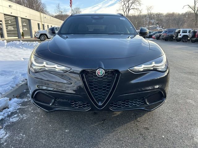 New 2026 Alfa Romeo Stelvio Sprint w/ Convenience Package image 3