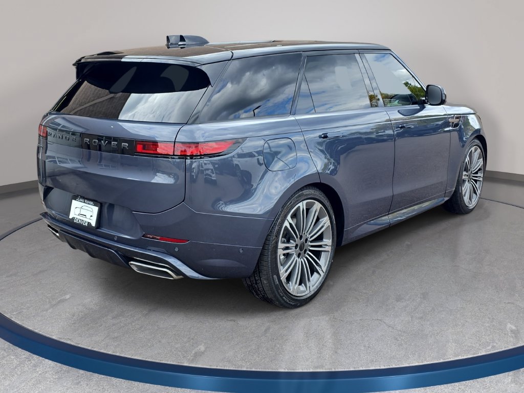 New 2027 Land Rover Range Rover Sport Dynamic SE AWD/4WD image 5