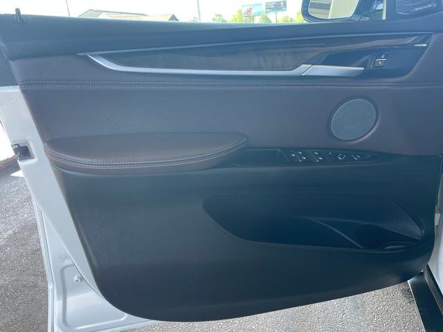 Used 2017 BMW X5 xDrive35i AWD/4WD image 9