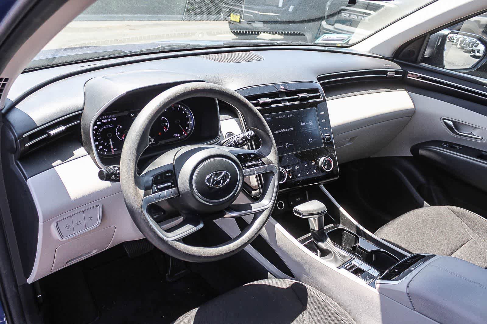 Used 2023 Hyundai Tucson SEL FWD image 21