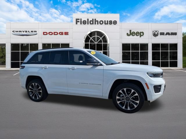 Used 2025 Jeep Grand Cherokee Overland AWD/4WD image 4