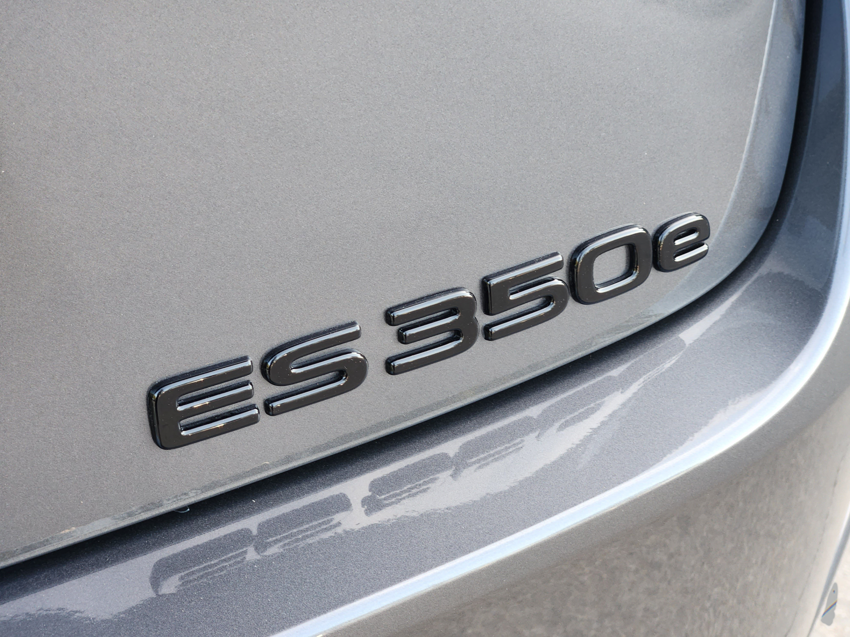 New 2026 Lexus ES 350e FWD image 7