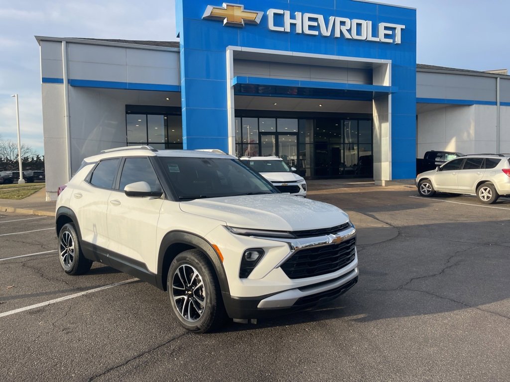 Certified 2024 Chevrolet TrailBlazer LT w/ Convenience Package image 1