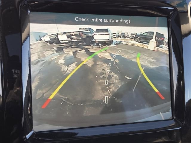 Used 2021 Jeep Cherokee Limited image 3