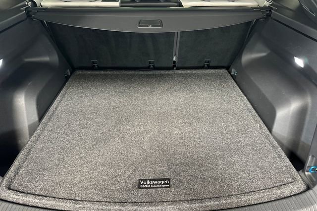 Certified 2024 Volkswagen Atlas Cross Sport SEL Premium R-Line image 19