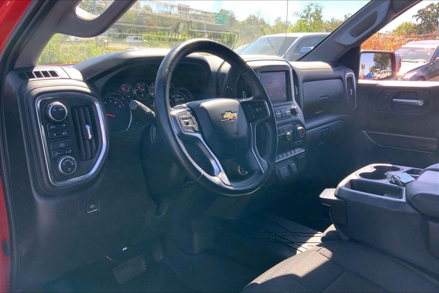 Used 2021 Chevrolet Silverado 1500 LT w/ LPO, Liner Protection Package AWD/4WD image 14