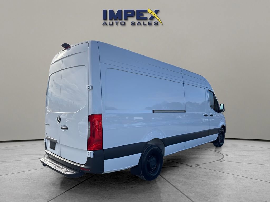 Used 2024 Mercedes-Benz eSprinter 170 Cargo image 5