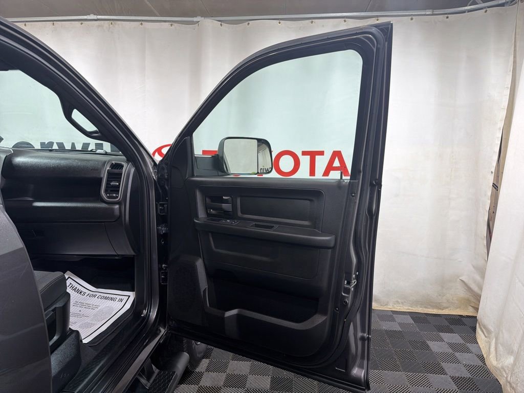 Used 2022 RAM 3500 Tradesman AWD/4WD image 10