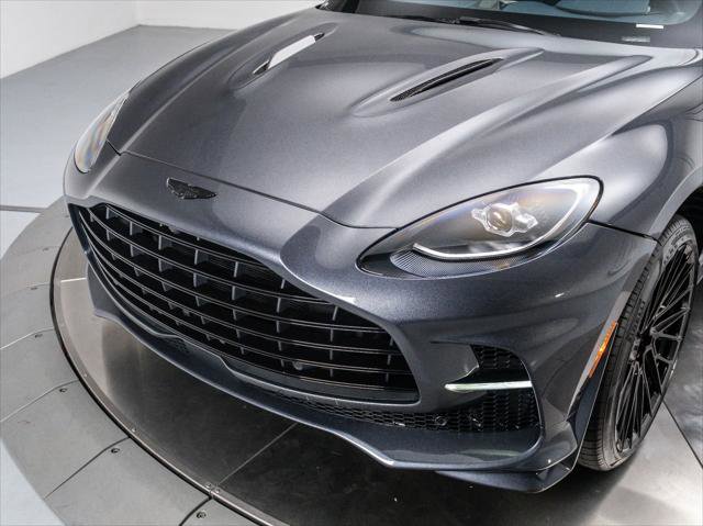 Used 2025 Aston Martin DBX 707 image 18
