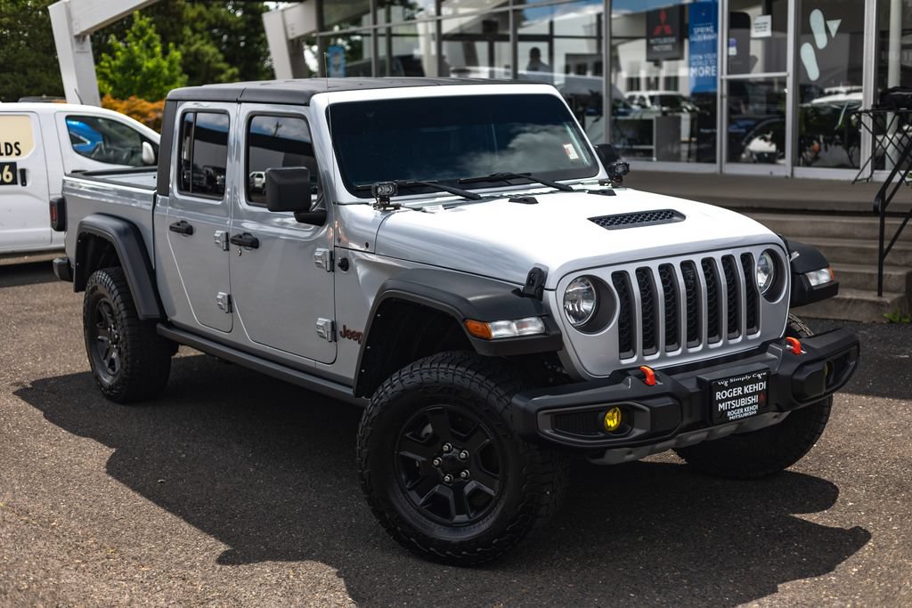 Used 2022 Jeep Gladiator Mojave w/ Trailer Tow Package AWD/4WD image 2