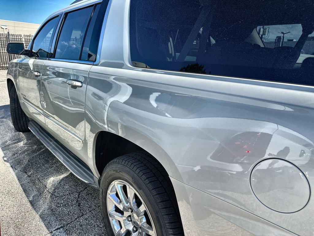 Used 2015 GMC Yukon XL Denali w/ Touring Package RWD image 10