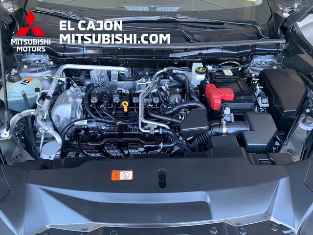 Used 2024 Mitsubishi Outlander SE image 27