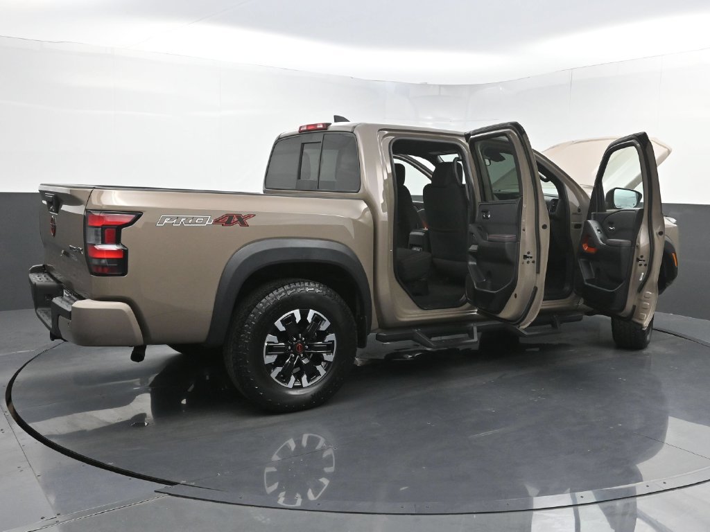 Used 2022 Nissan Frontier PRO-4X AWD/4WD image 37