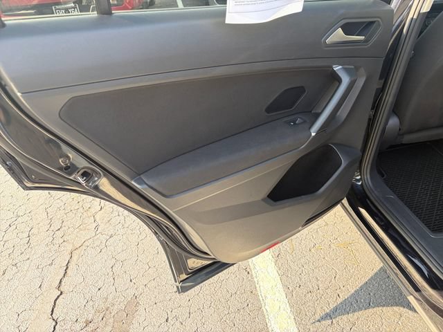 Used 2020 Volkswagen Tiguan S FWD image 33