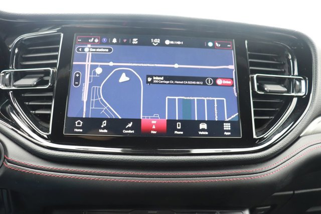 Used 2024 Dodge Durango GT image 17