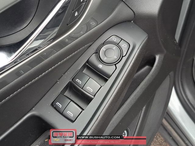 Used 2023 Chevrolet Traverse LT image 20