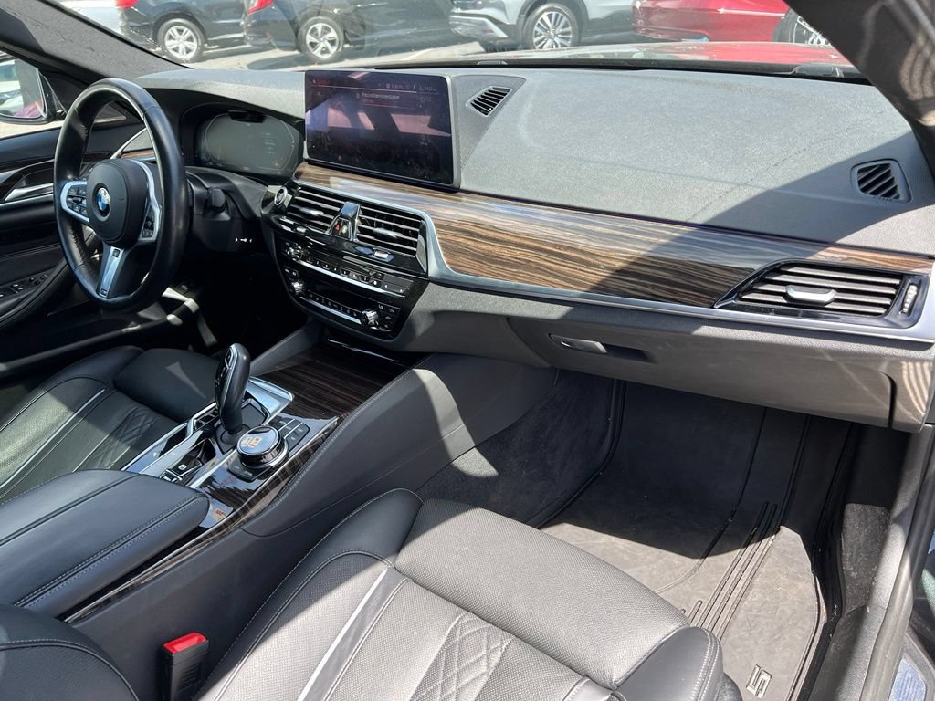 Used 2021 BMW 540i w/ Executive Package RWD image 24
