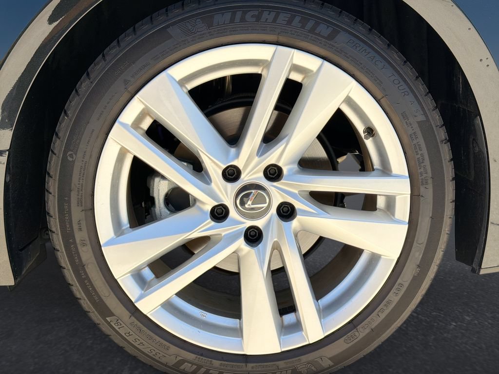 Used 2025 Lexus RC 300 w/ Premium Package RWD image 31